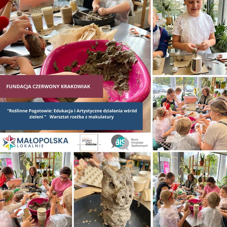 Uczestnicy warsztatu makulatury tworzą artystyczne prace z recyklingowanego papieru i gliny.