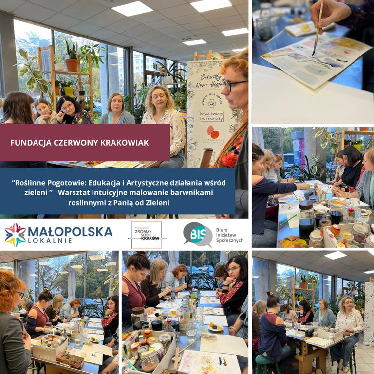 Warsztaty artystyczne z malowaniem roślin, organizowane przez Fundację Czerwony Krakowiak w jasnym, pełnym roślin pomieszczeniu.